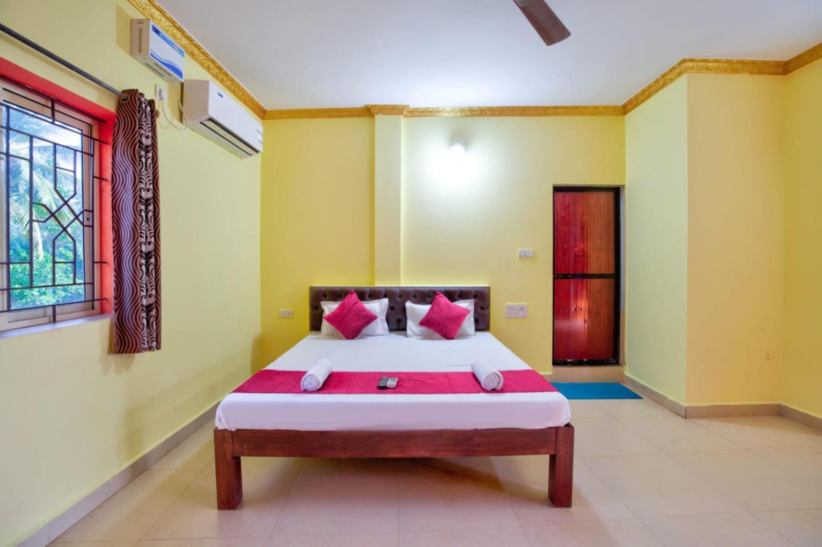 Hotel Savita Calangute Habitación foto